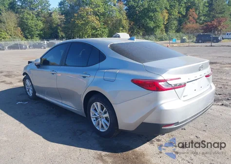 2025 Toyota Camry Le z USA, uszkodzony, nr VIN 4T1DAACKXSU091514